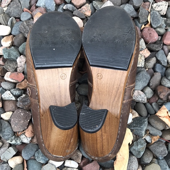 💙Dansko Rikki Brown Leather Clogs - Picture 5 of 11